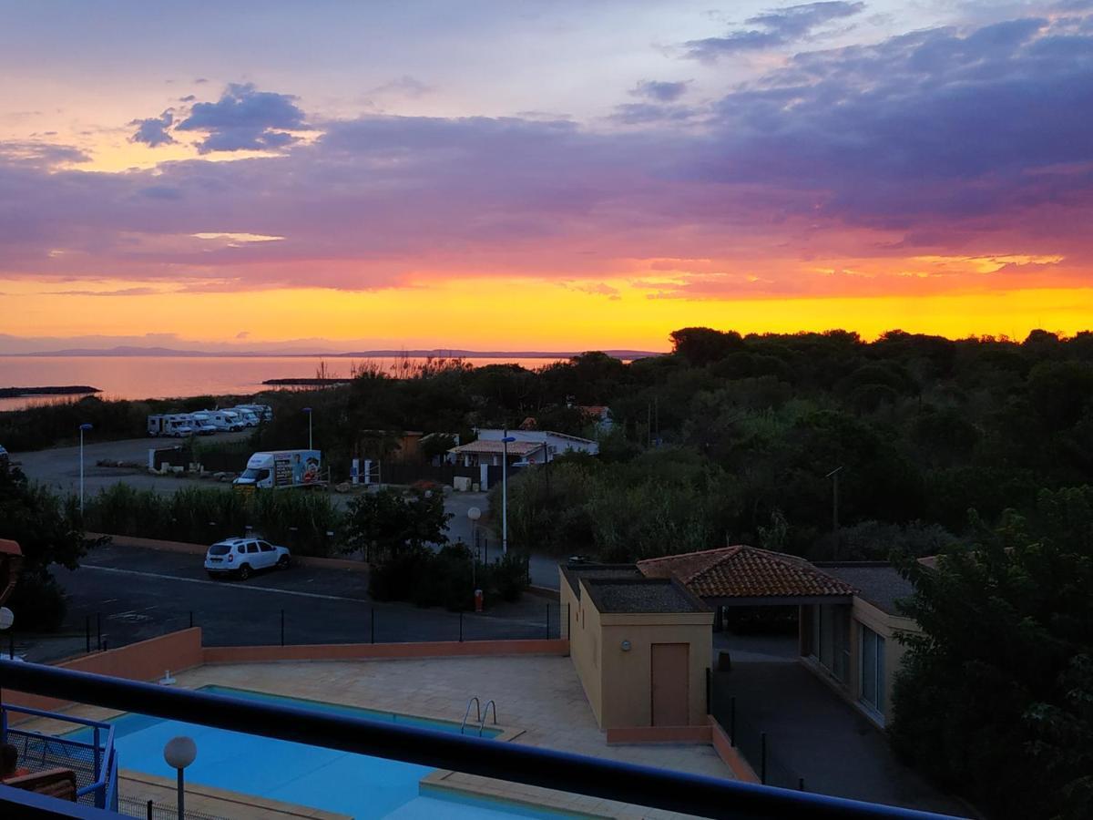 Appartement, Vue Sur Mer, Acces Direct Plage, Piscine فيا المظهر الخارجي الصورة