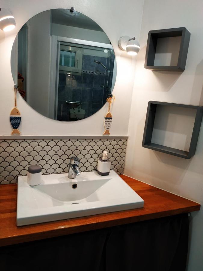 Appartement, Vue Sur Mer, Acces Direct Plage, Piscine فيا المظهر الخارجي الصورة