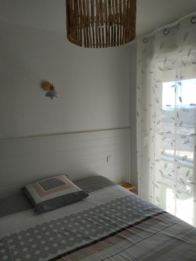 Appartement, Vue Sur Mer, Acces Direct Plage, Piscine فيا المظهر الخارجي الصورة
