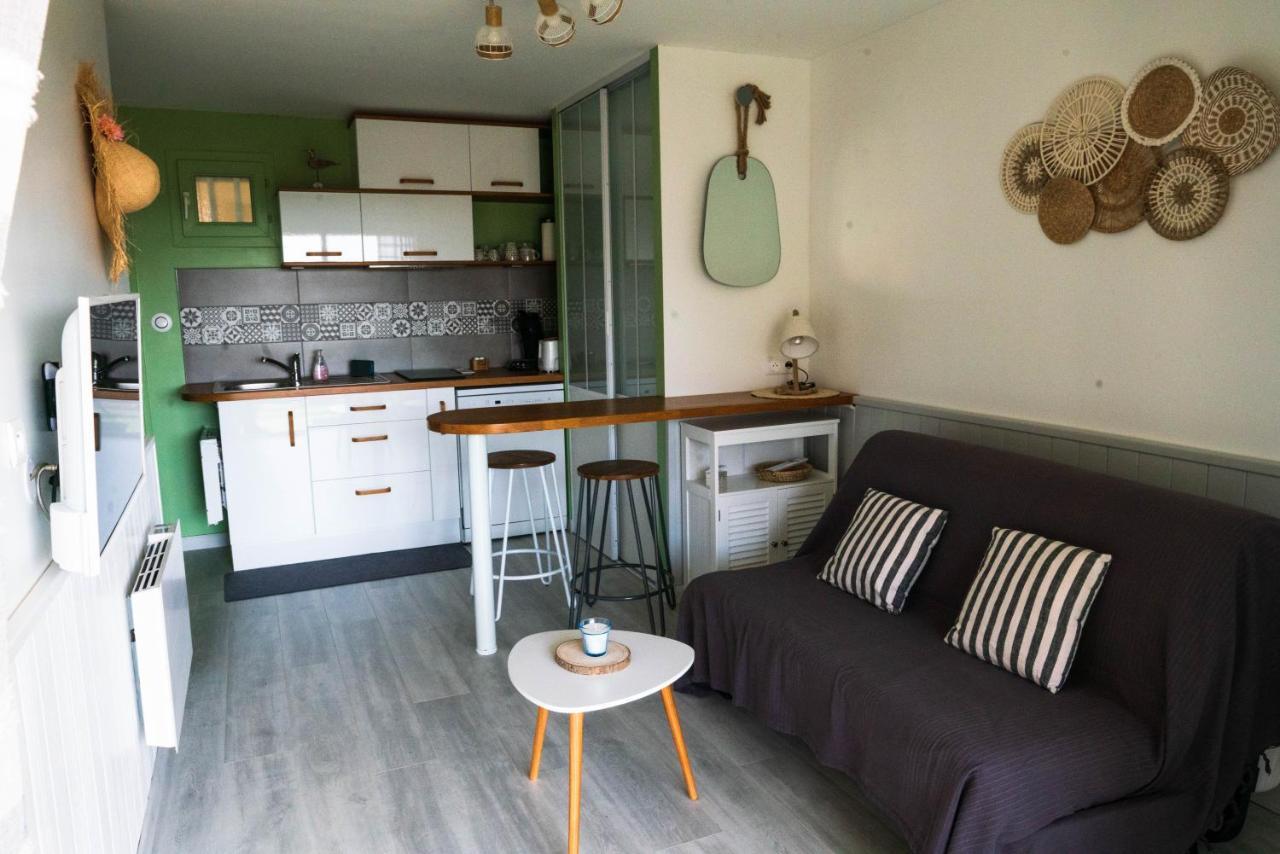 Appartement, Vue Sur Mer, Acces Direct Plage, Piscine فيا المظهر الخارجي الصورة