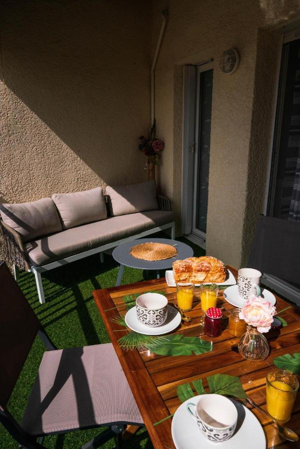 Appartement, Vue Sur Mer, Acces Direct Plage, Piscine فيا المظهر الخارجي الصورة